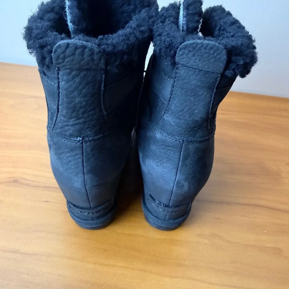 Sorel Joan of Arctic Wedge II Cozy Black Grey Shearling Wedge Boots Womens 8 NEW